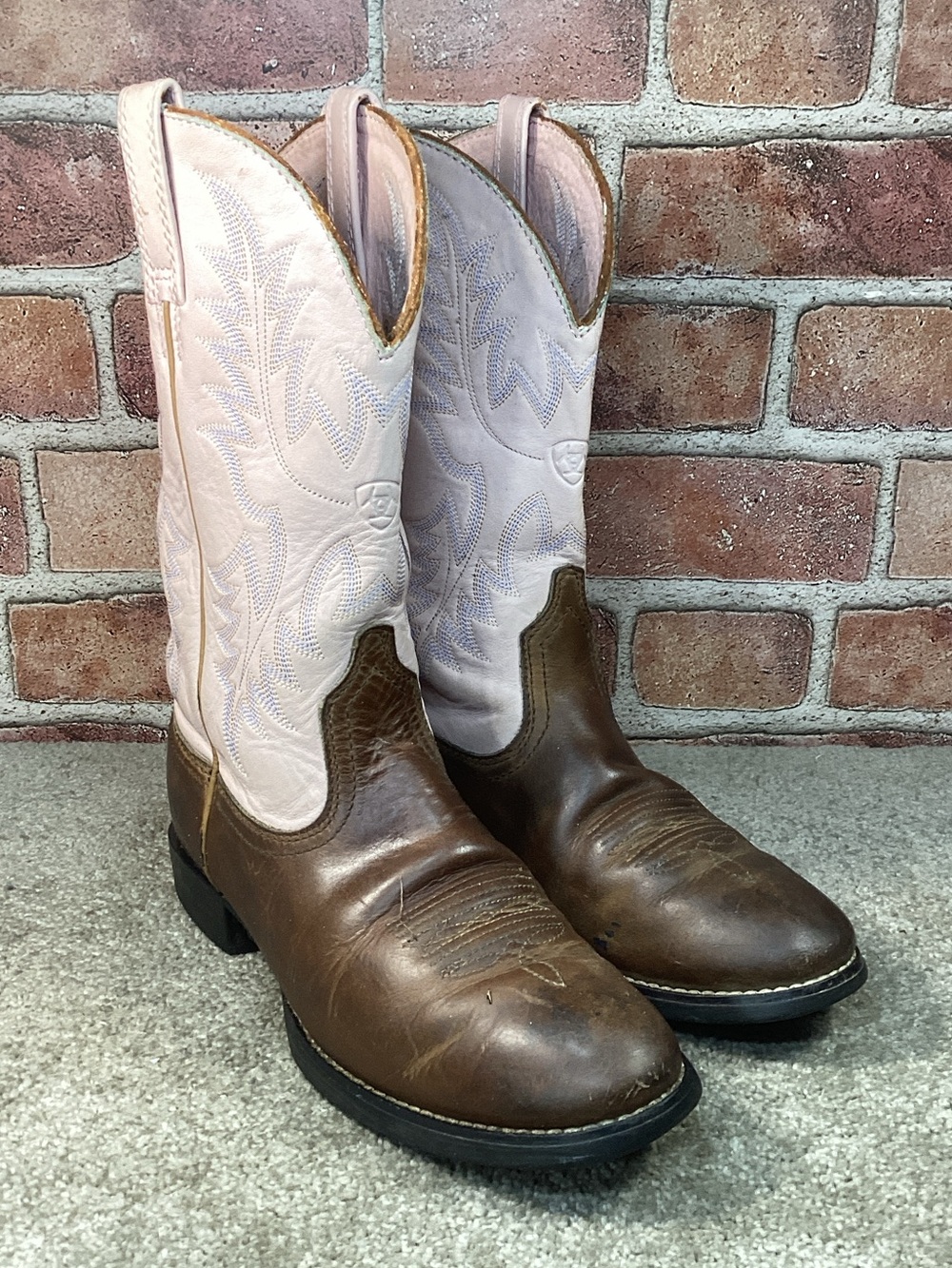 Ariat Heritage Stockman Womens western cowboy boots size 7.5 B